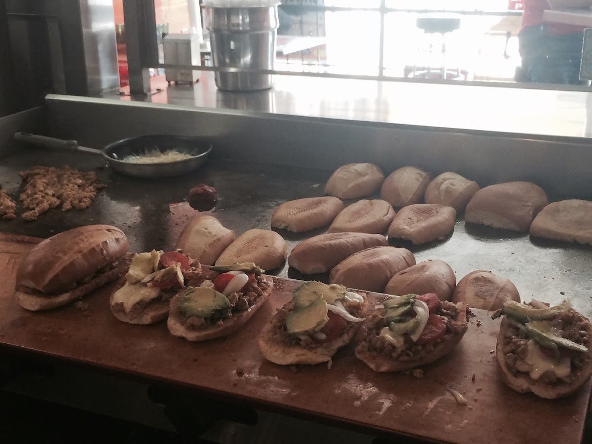 Las Tortas Perronas-1